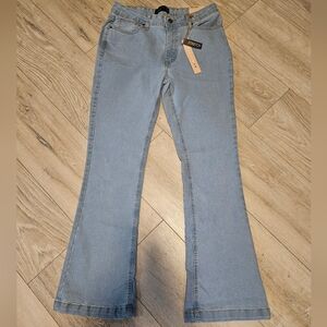 NWT Studio 12 Bootcut Jeans Light Wash Blue Juniors 13